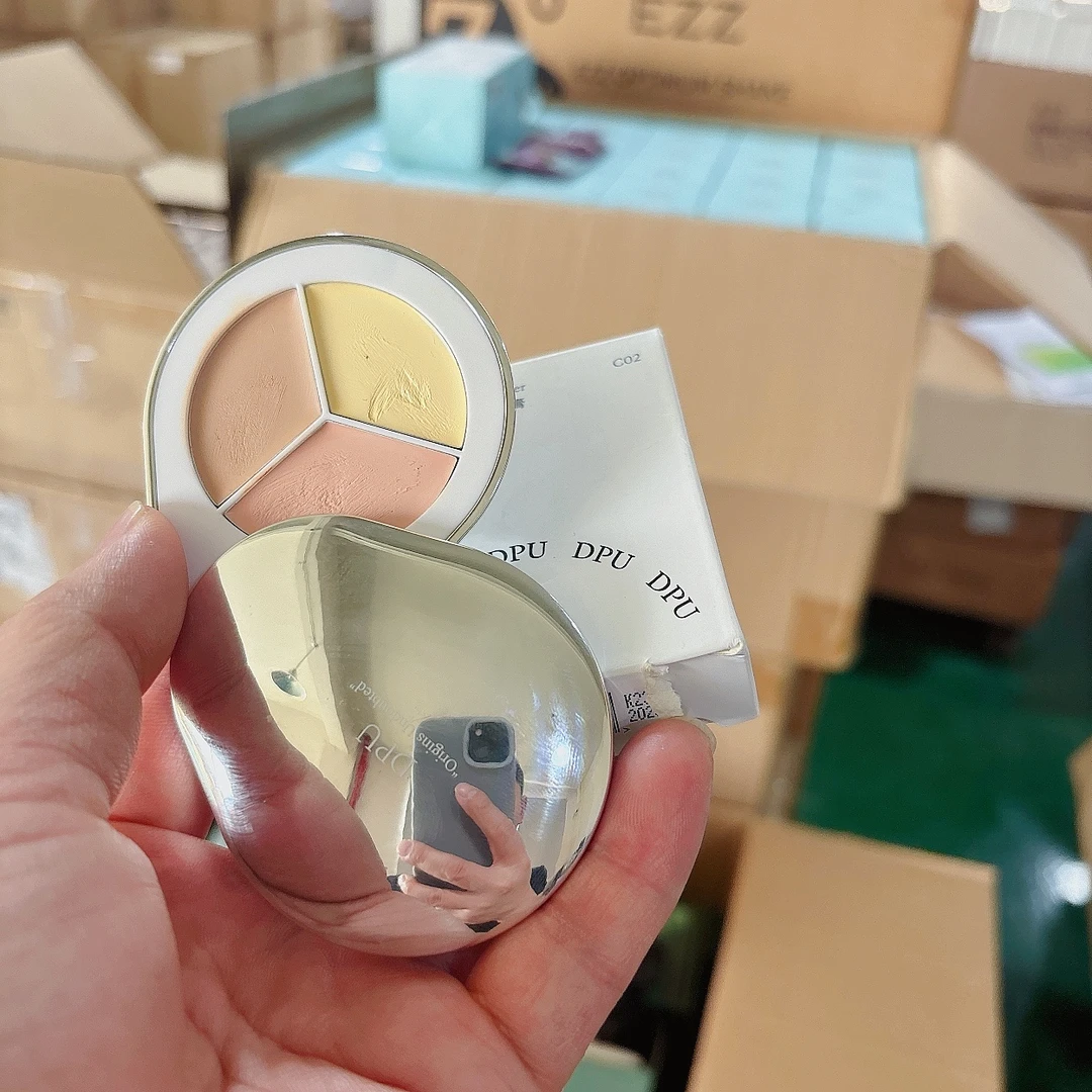 （电商退件 瑕疵品）亲肤轻颜三色遮瑕膏 4.2g