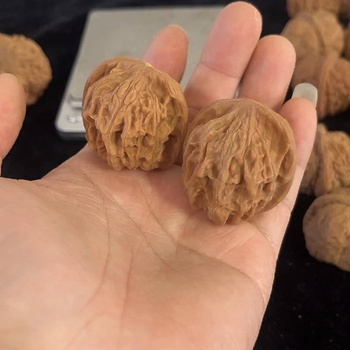 把件文玩核桃38左右天地瑕疵练手对，编号007