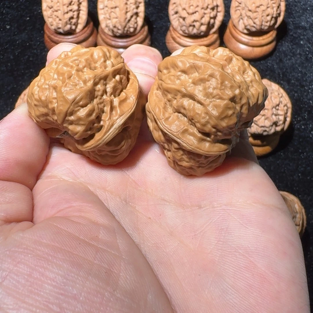 文玩核桃吊坠蛤蟆头
