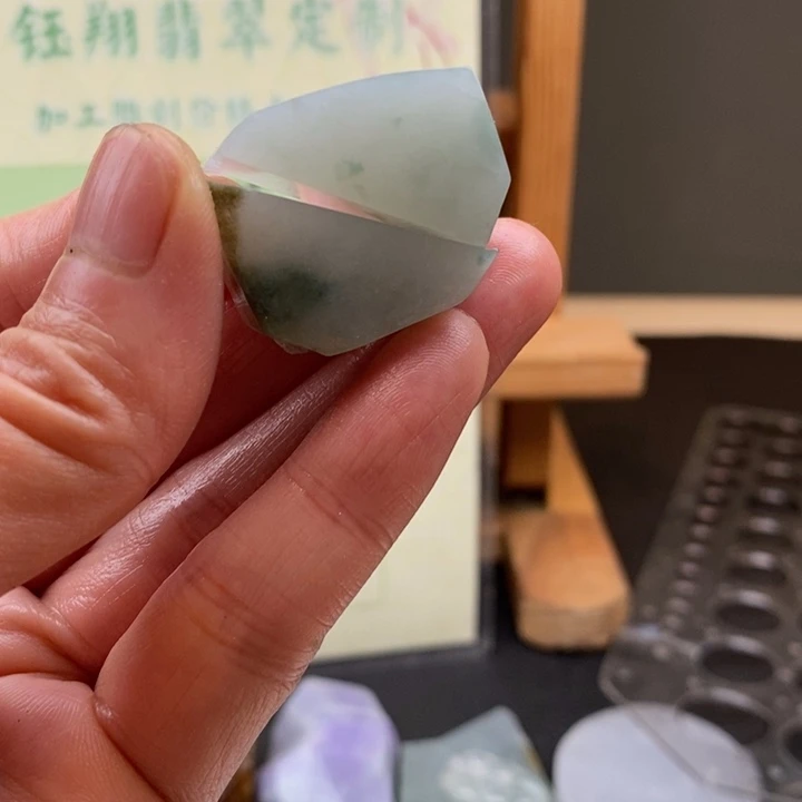 翡翠未镶嵌颈饰缅甸翡翠A货边角