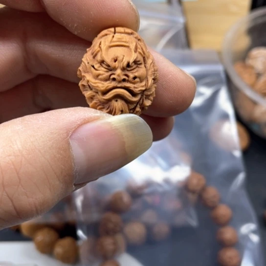 桃核雕刻钟馗单粒