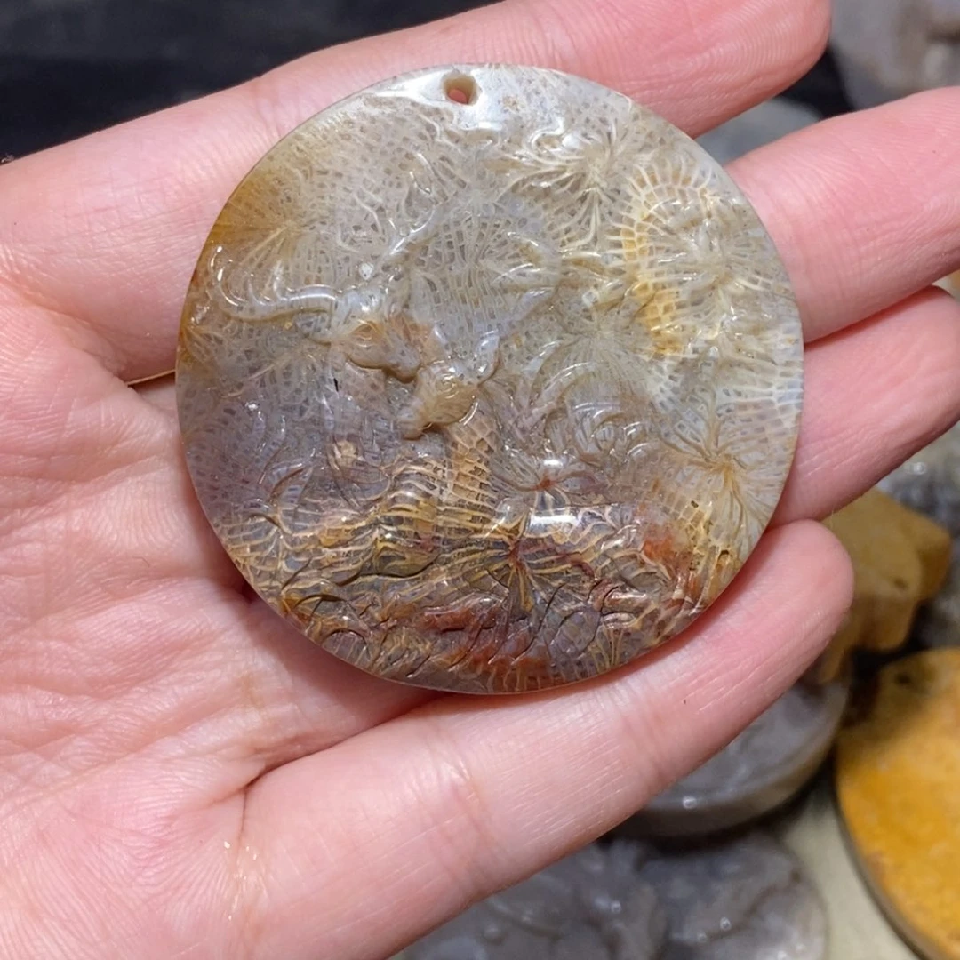 【闪购商品】硅化玉颈饰足银镀金镶嵌