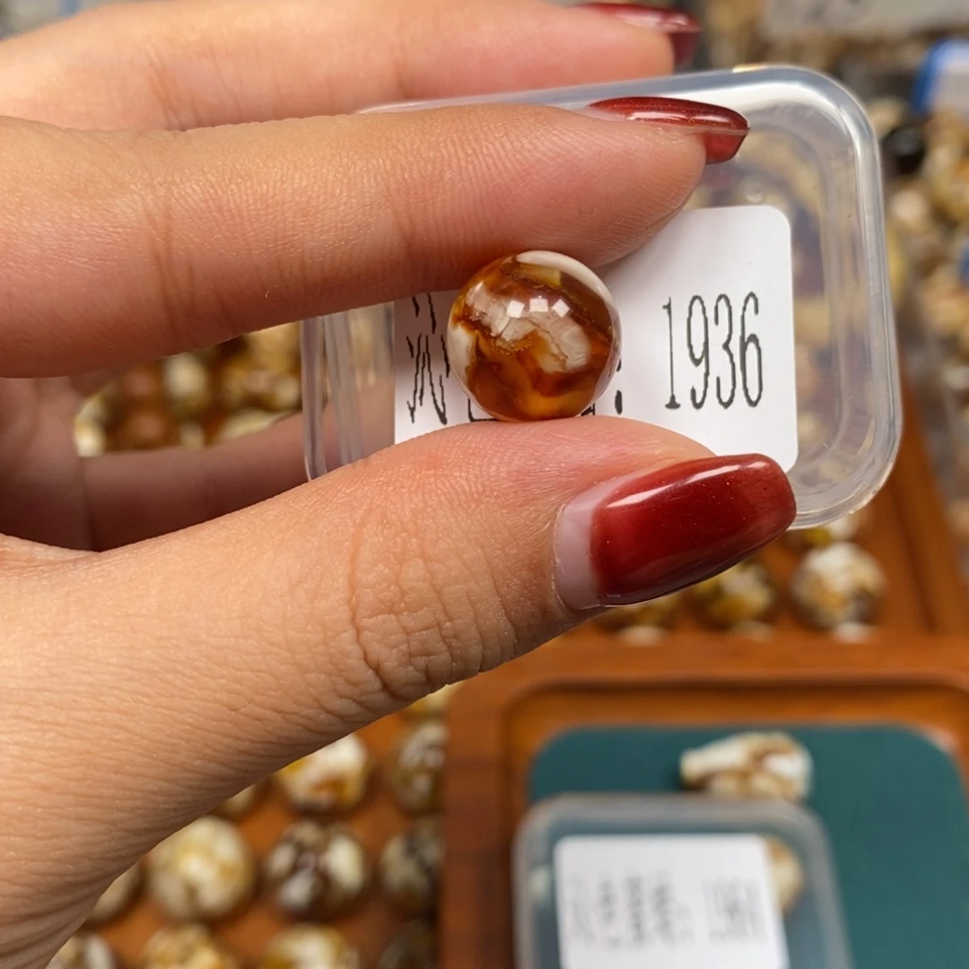 猴头核桃把件沁色圆珠老型1936