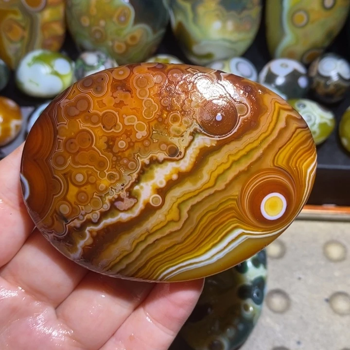 未镶嵌玛瑙/玉髓珠宝奇石