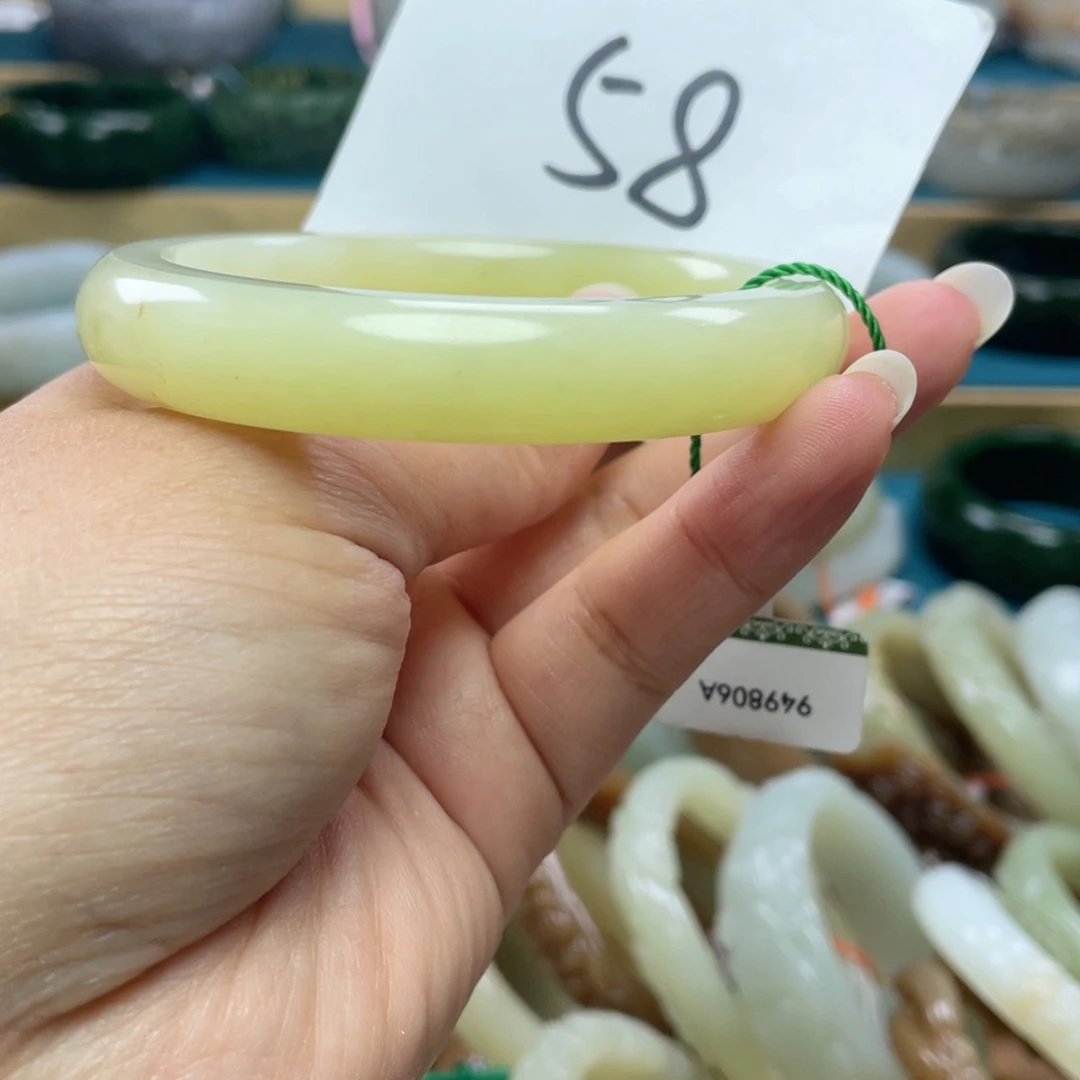 未镶嵌手镯和田玉圈口58