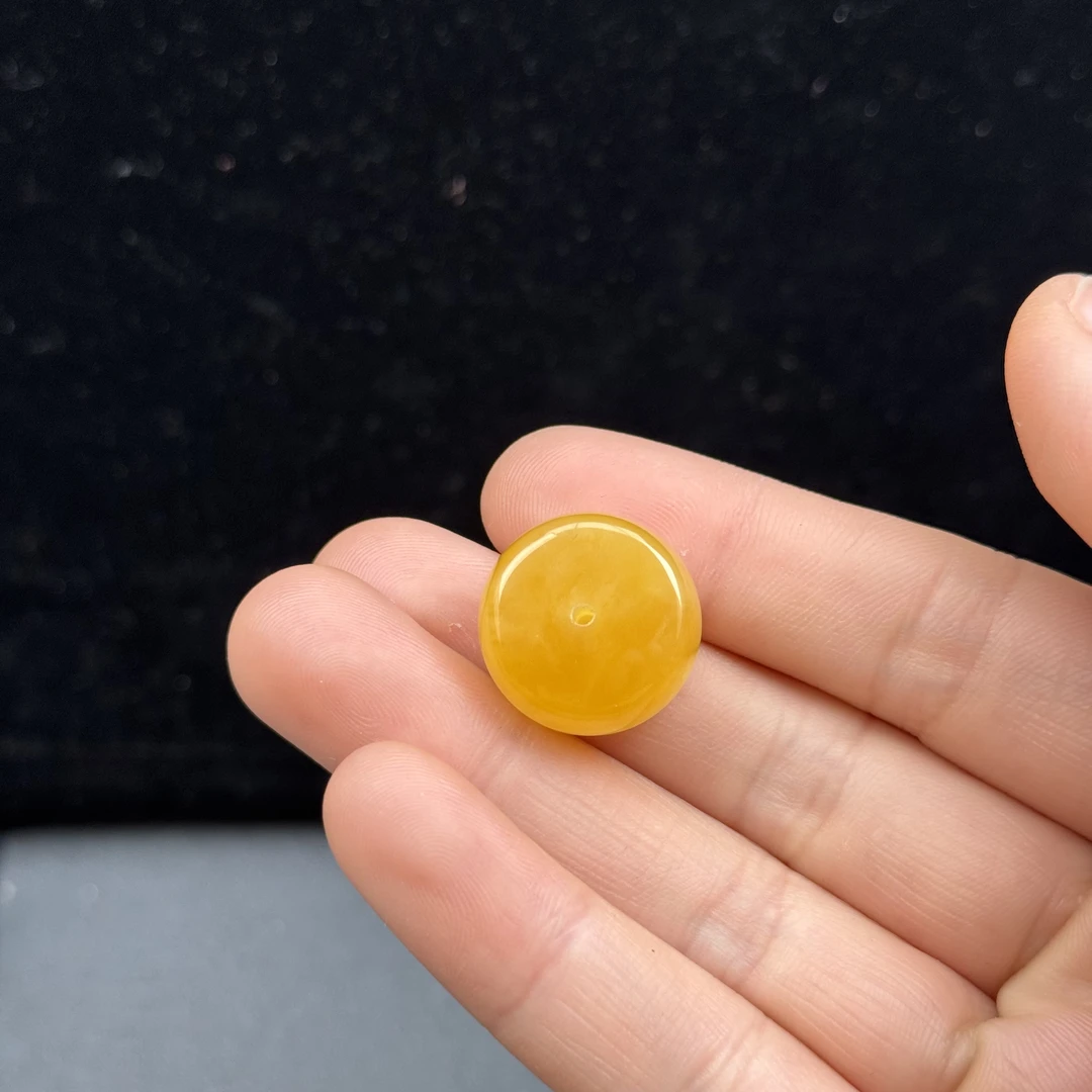 Y5387天然原矿蜜蜡 妖花墩子 18.7*11.2mm抖音基地质检发货