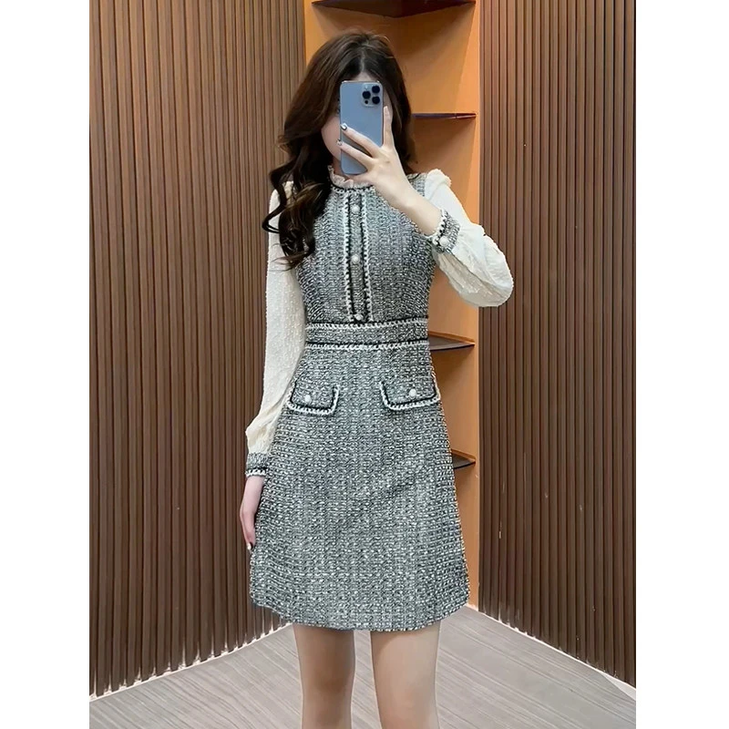 411-432 无运险   配饰有微瑕 连衣裙