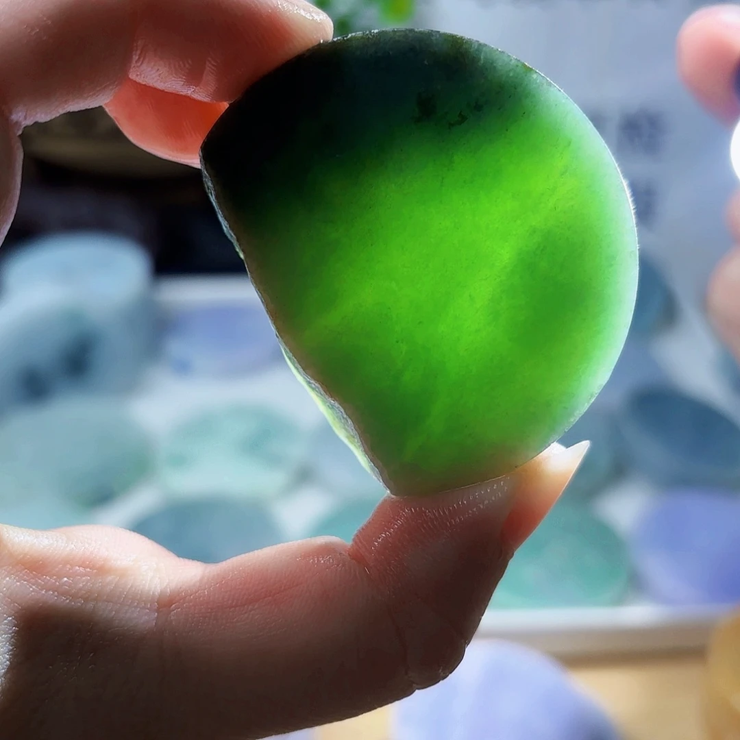 翡翠未镶嵌颈饰翡翠A货丹