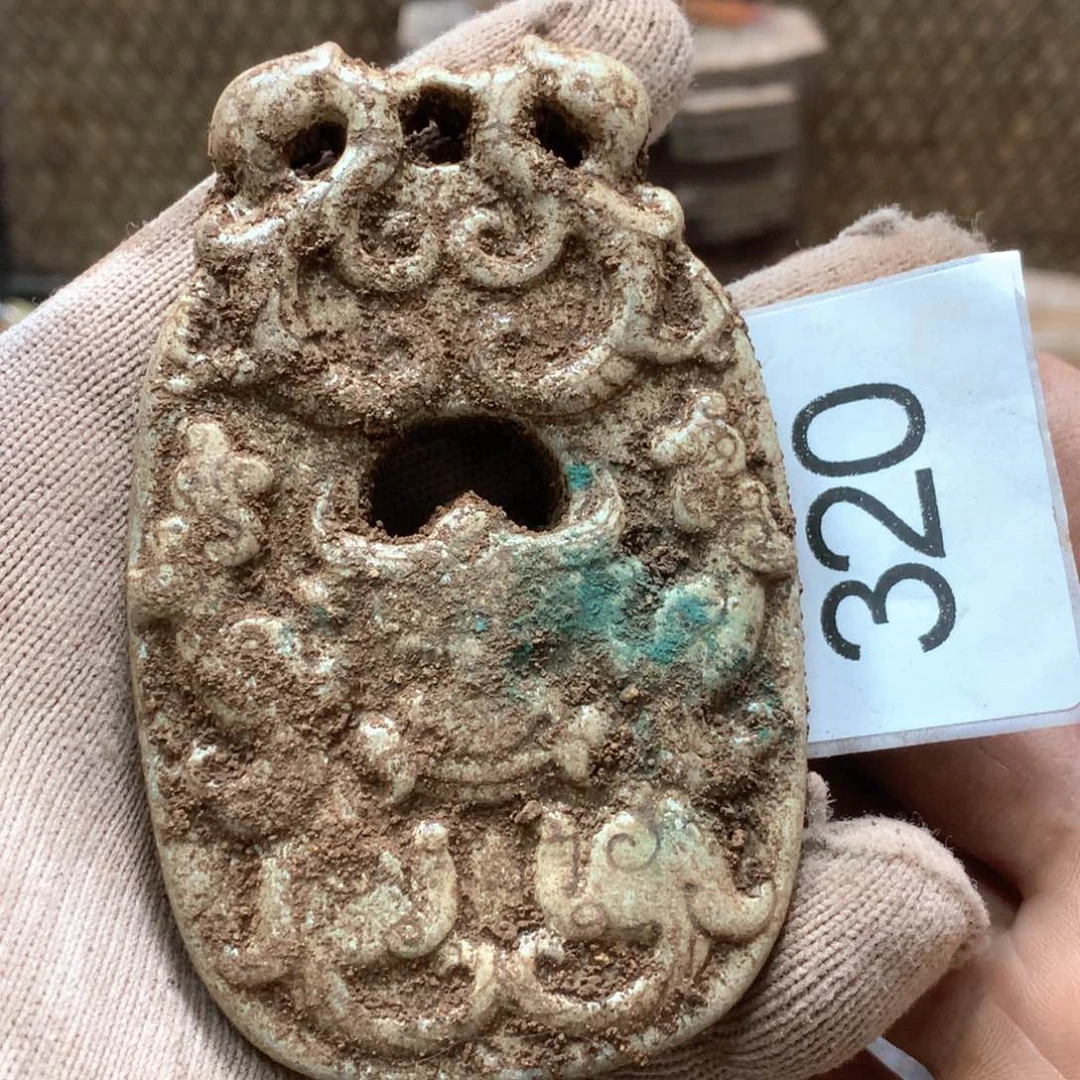 未镶嵌和田玉挂件