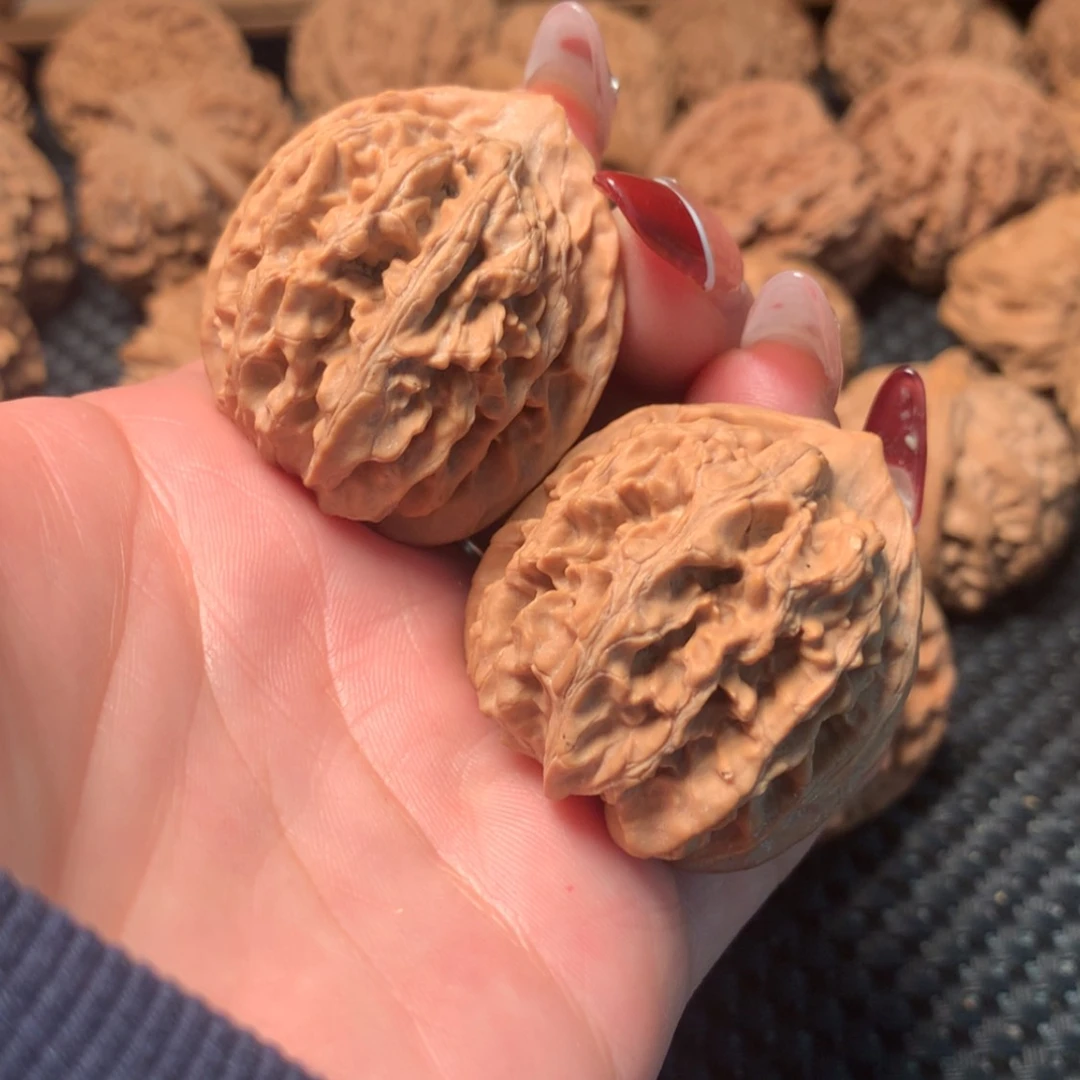 【闪购商品】文玩核桃吊坠金钱眼