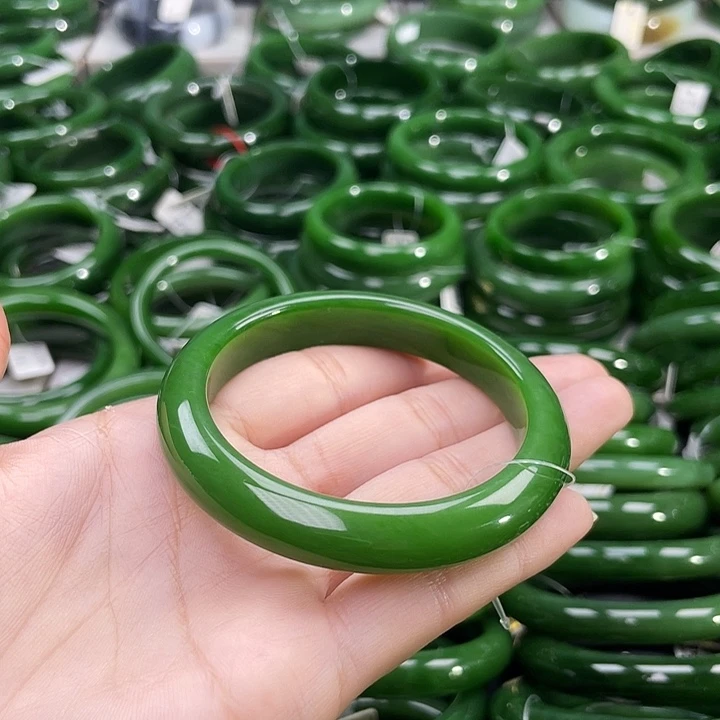 未镶嵌手镯和田玉（碧玉）