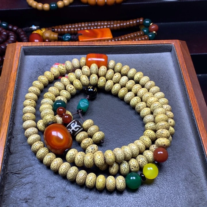 星月菩提吊坠菩提