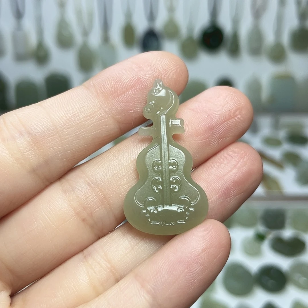 颈饰未镶嵌和田玉