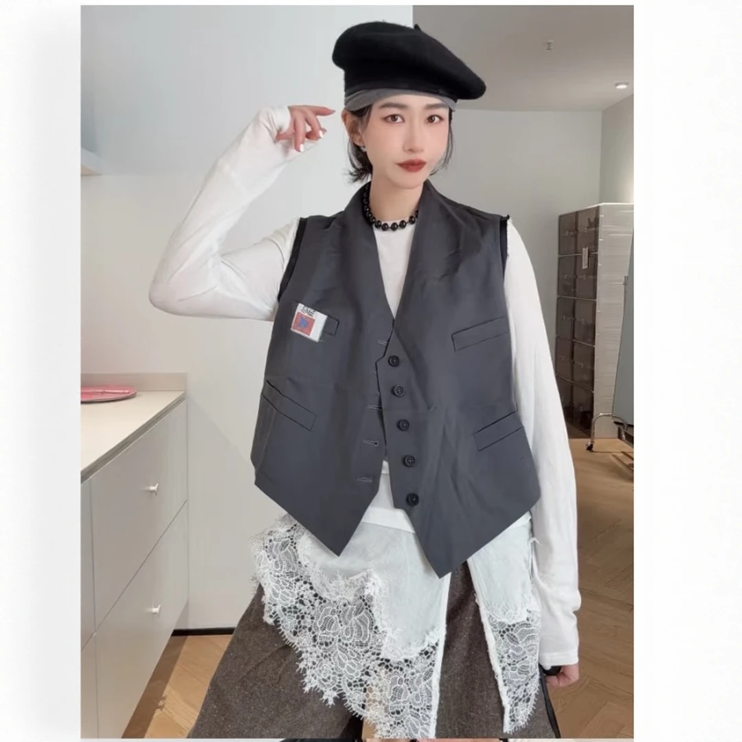 现货【V领西装马甲】2025秋新品单排扣口袋背心马甲外套女
