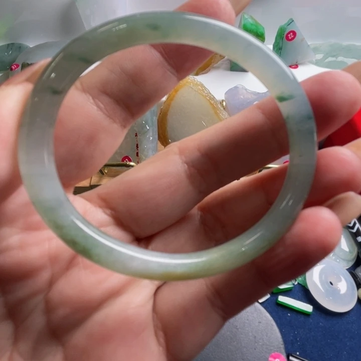 翡翠未镶嵌颈饰天然翡翠