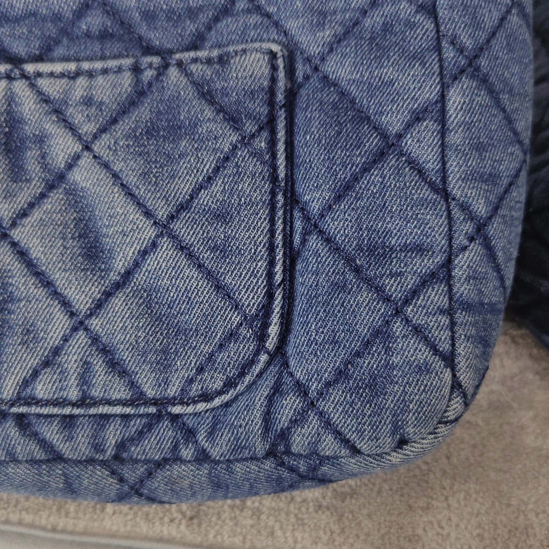 时尚单品机场大号牛仔丹宁包包