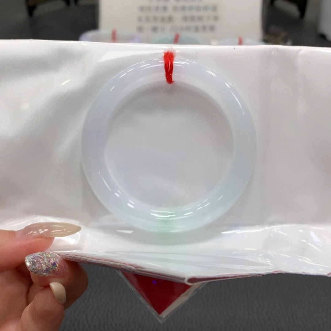 翡翠未镶嵌手镯39