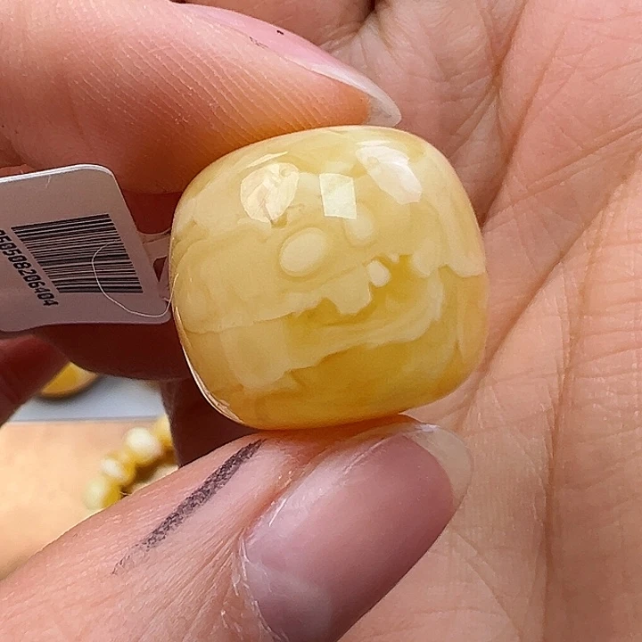 蜜蜡未镶嵌珠宝奇石