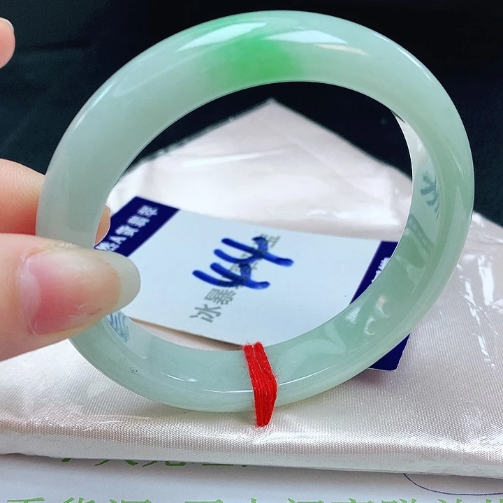 翡翠手镯未镶嵌缅甸天然a货翡翠