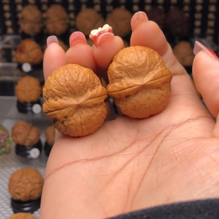 橄榄核吊坠11粗筋钢蛋