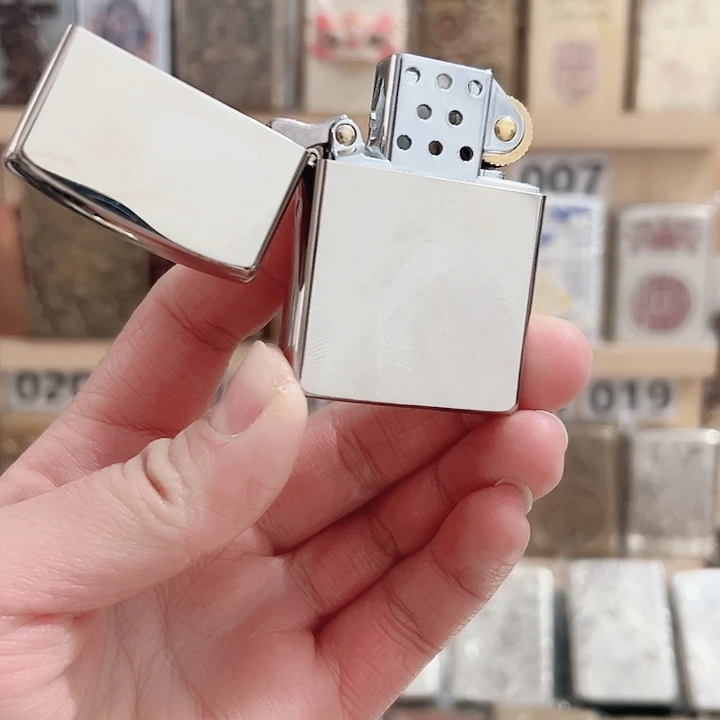 佐罗902白镍光板外壳+1个四代盾卡机芯