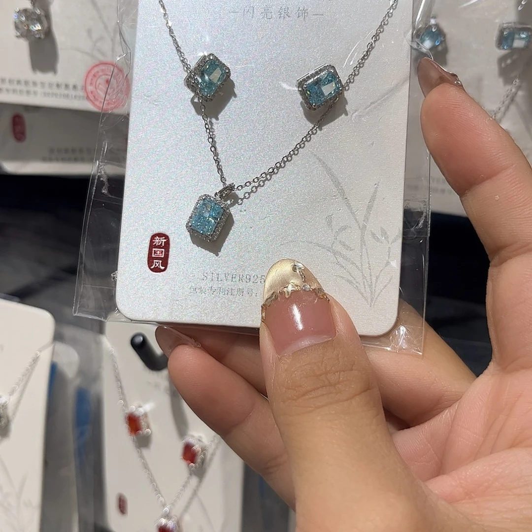 合成立方氧化锆非金属