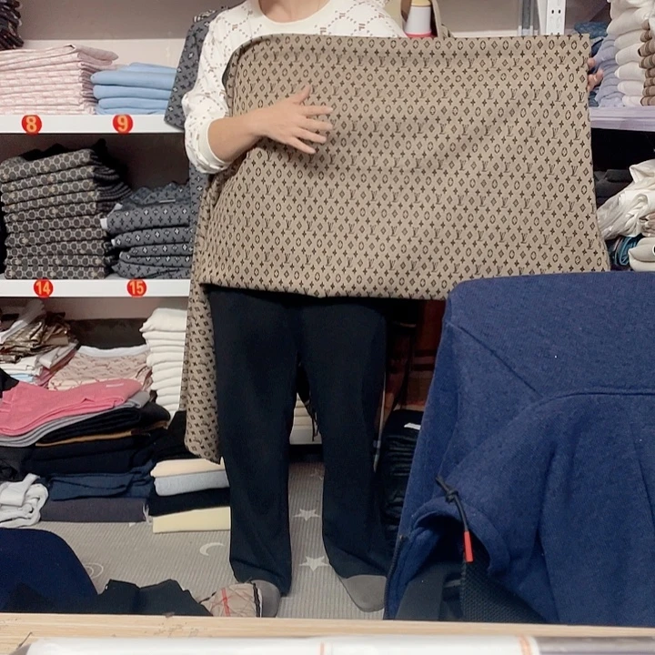 奶茶色老花罗马尼两米232