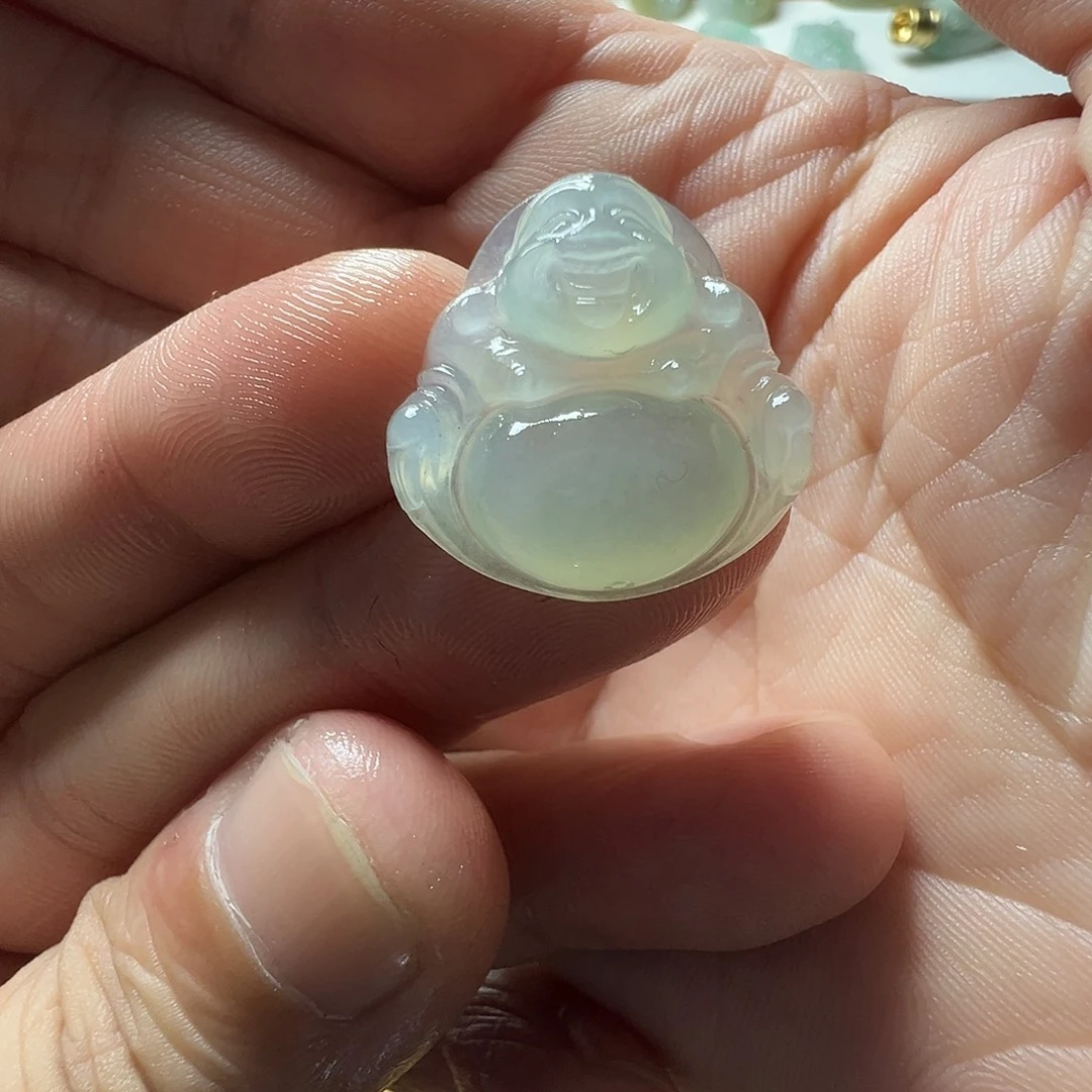 定制翡翠未镶嵌佛