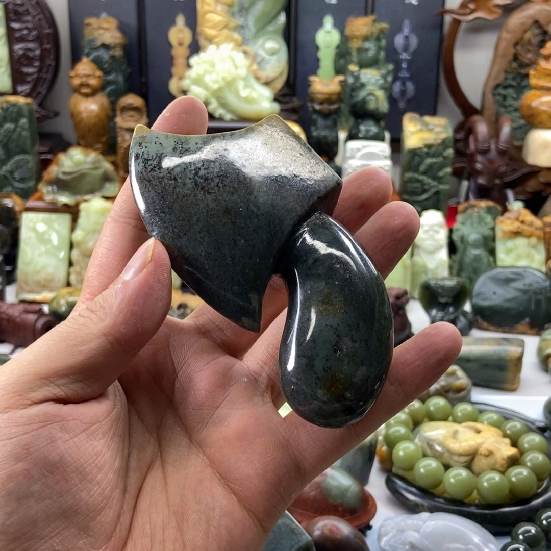 西***塔岫岩河磨玉（透闪石质玉）未镶嵌把件