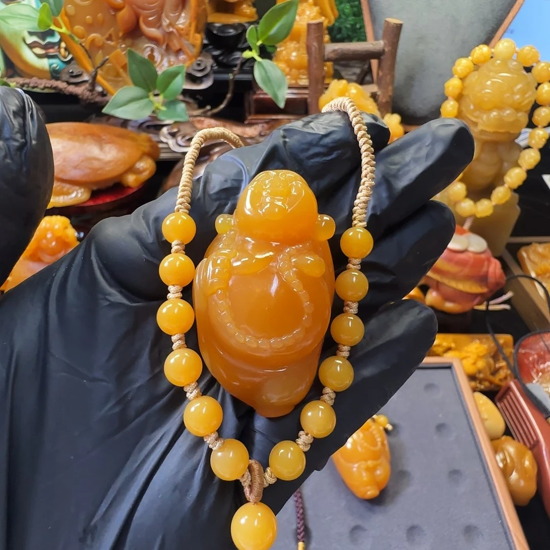 斌***哥石英质玉（黄龙玉）未镶嵌吊坠缅黄 弥勒佛+半珠链