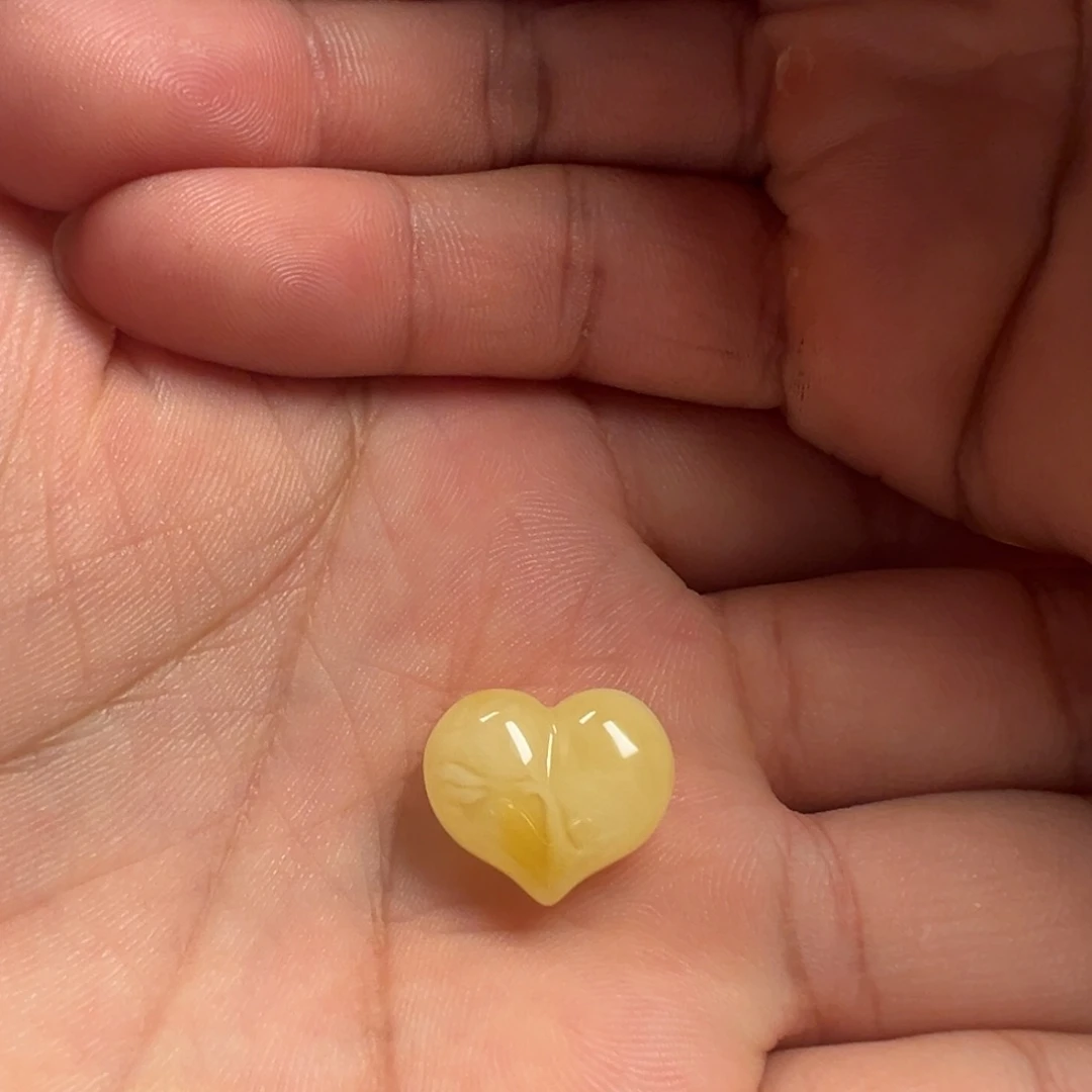 蜜蜡颈饰未镶嵌屁桃（打孔不退换）