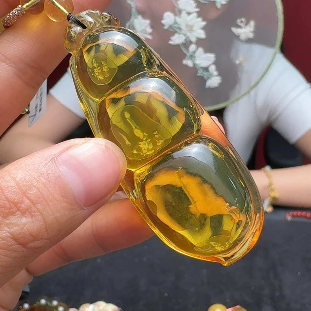 琥珀未镶嵌珠宝奇石柳青福豆