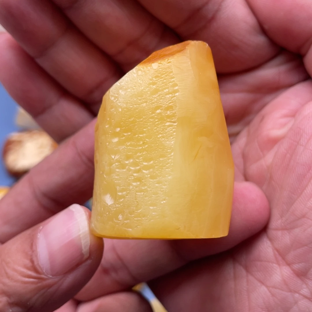 定制琥珀未镶嵌蜜蜡