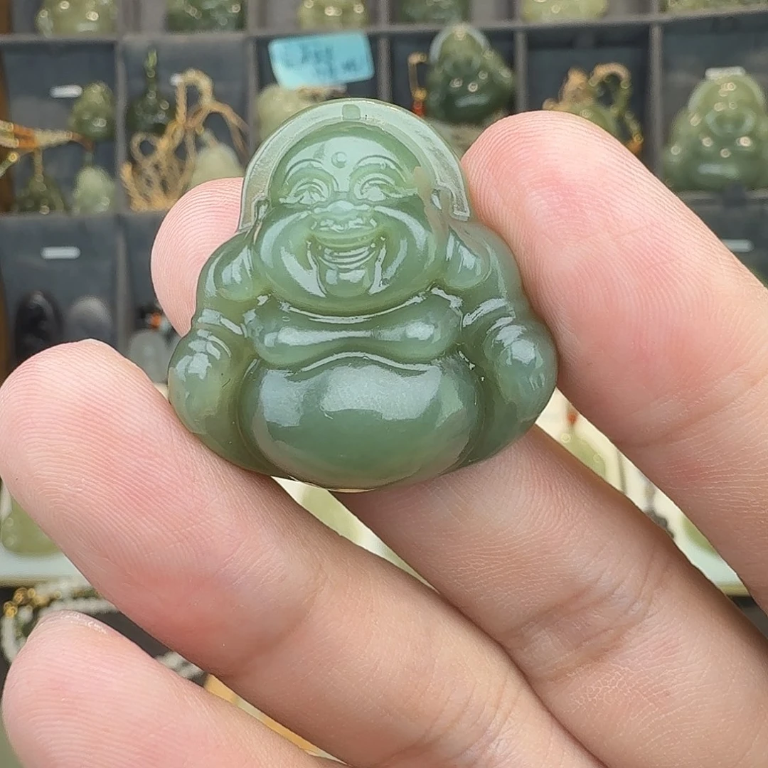 和田玉未镶嵌颈饰30mm佛公特价款微包容