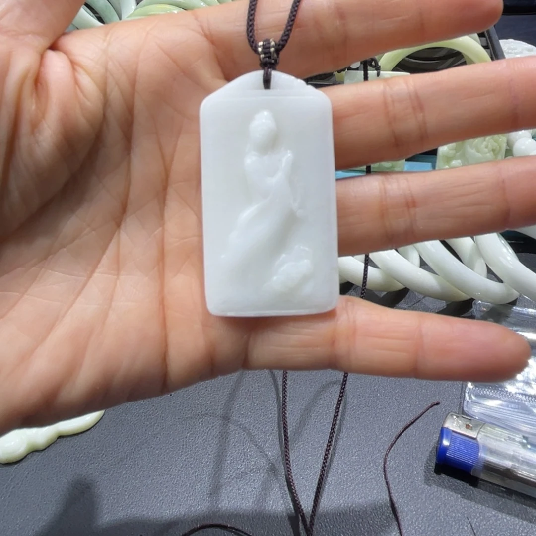 蓝田玉（蛇纹石化大理石玉）颈饰未镶嵌三***匠