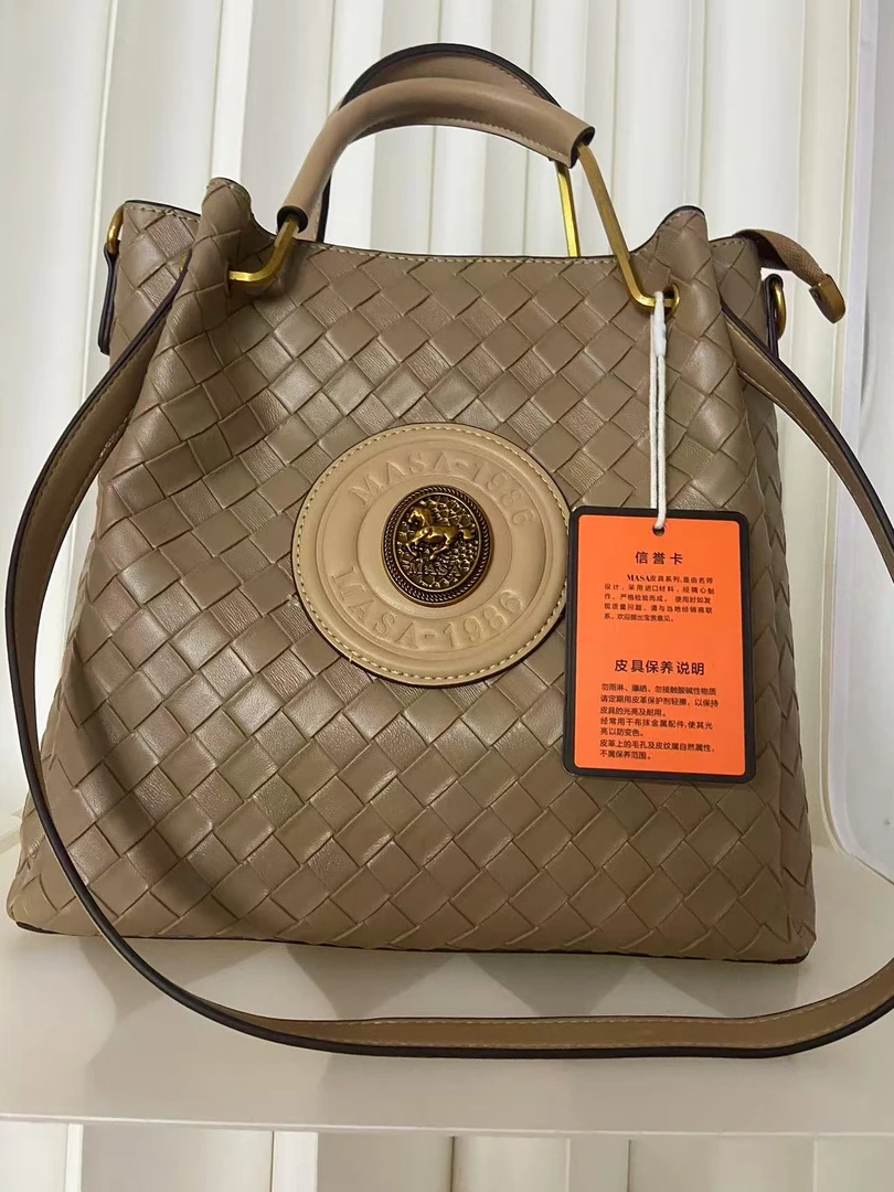 水桶包手提款文艺风编织斜挎包经典卡其色皮具中号