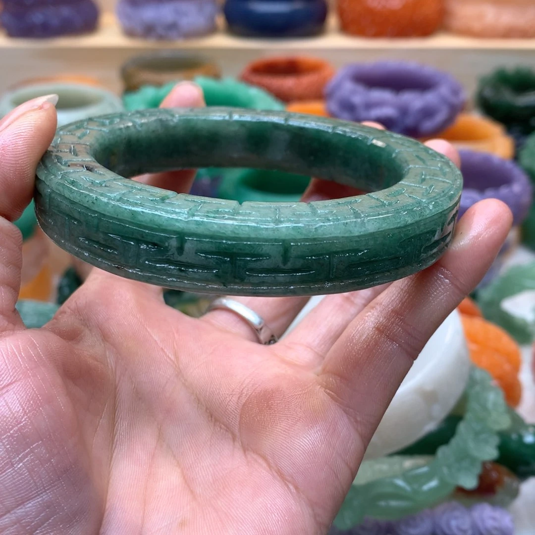 未镶嵌手镯石英质玉名****饰