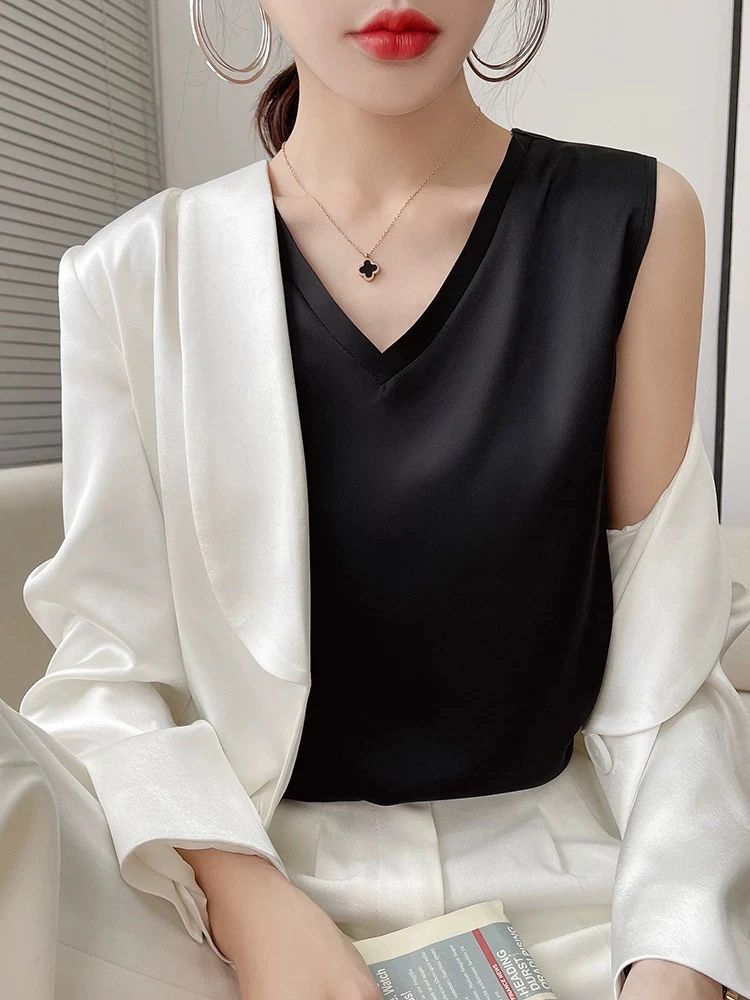 夏季新款V领垂感吊带背心打底衫西装内搭醋酸段纯色上衣可外穿女