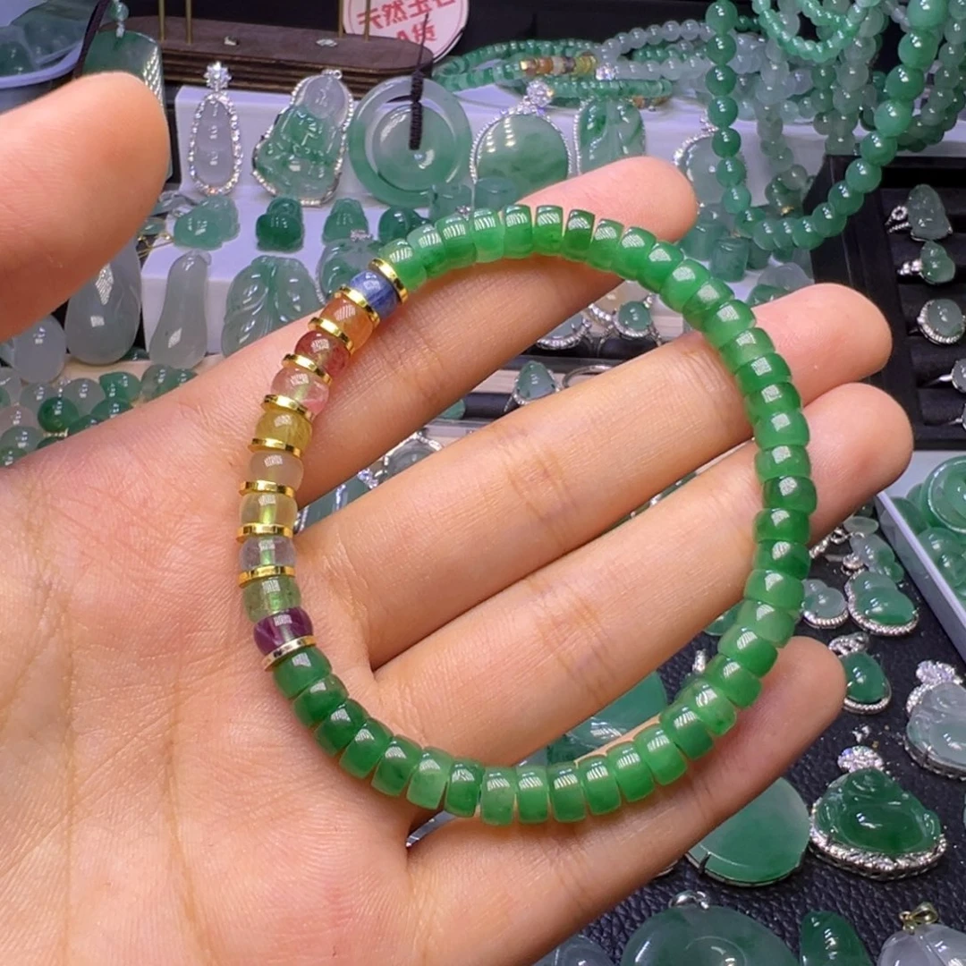 石英质玉（非洲翠）未镶嵌颈饰