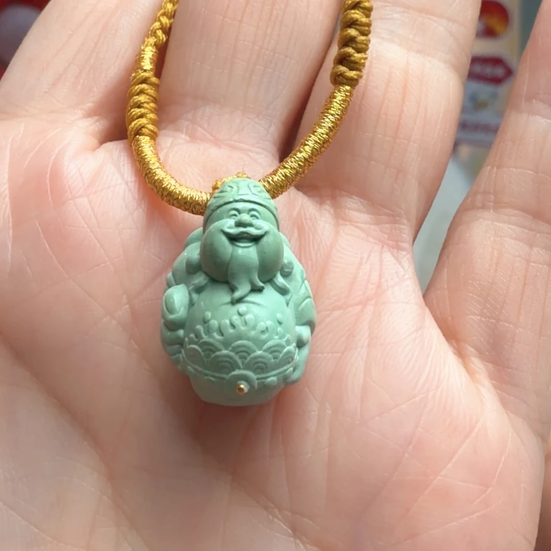 绿松石未镶嵌颈饰