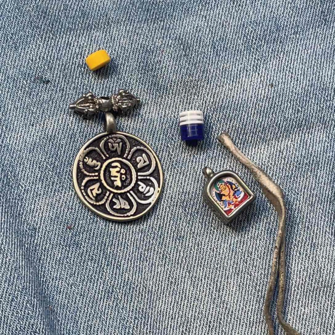 凤***¹福利精品嘎乌装藏设计六字真言