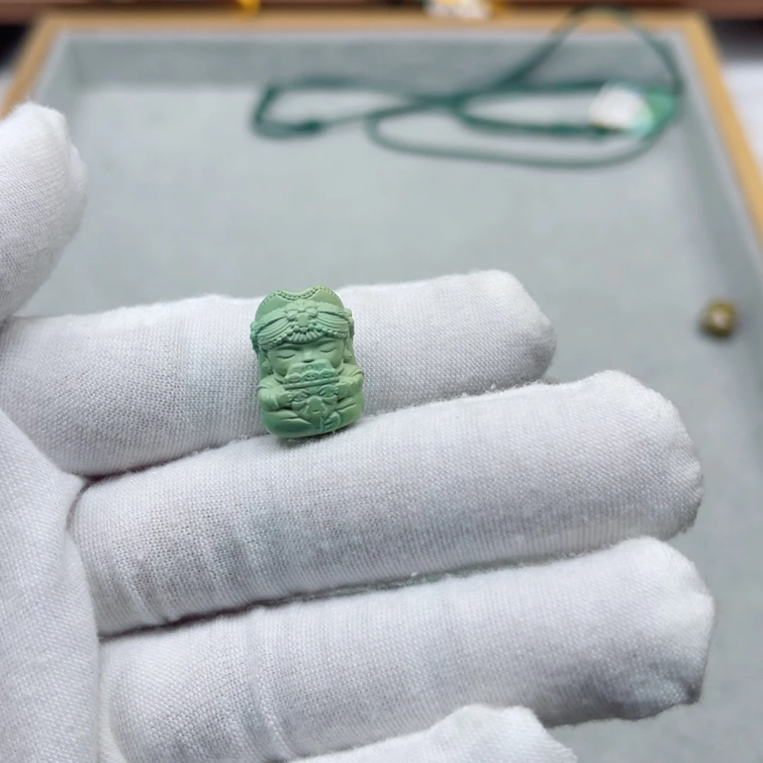 绿松石未镶嵌挂件