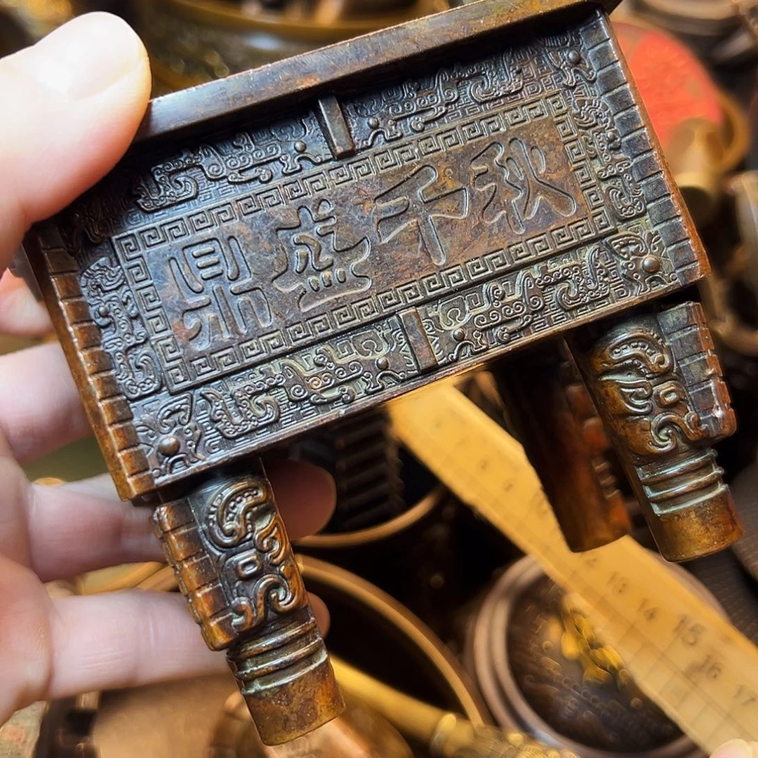 精美铜器工艺品等