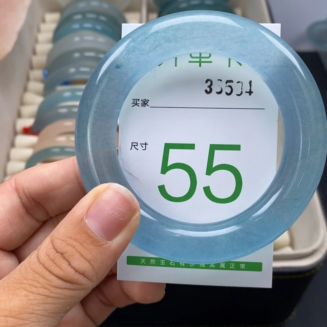 石英岩玉手镯未镶嵌