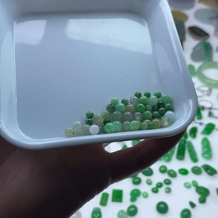 ****水翡翠未镶嵌挂件天然翡翠