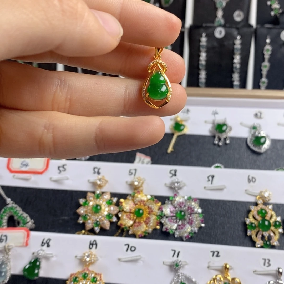 翡翠颈饰银S925镶嵌翡翠