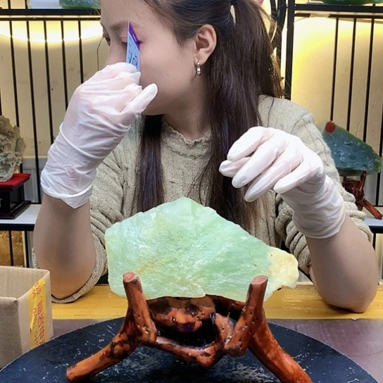 【闪购商品】未镶嵌蛇纹石玉原石小***啊