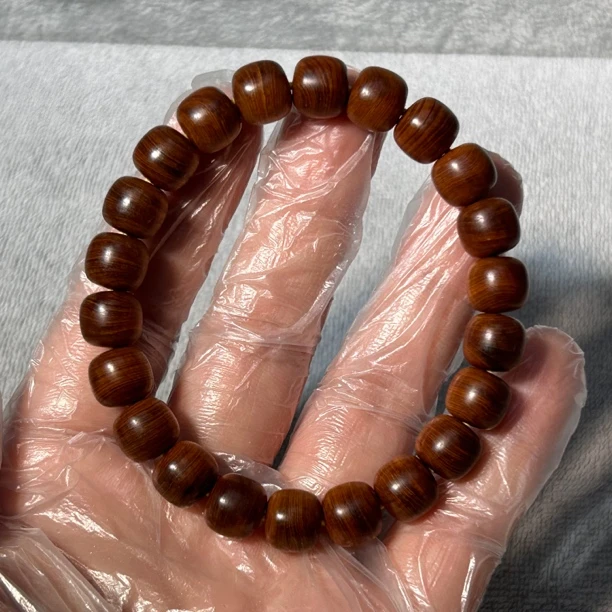 太行悬崖侧柏,1.0黑油泥膏料,雀黑,味道超香且浓郁,油性好,不完美