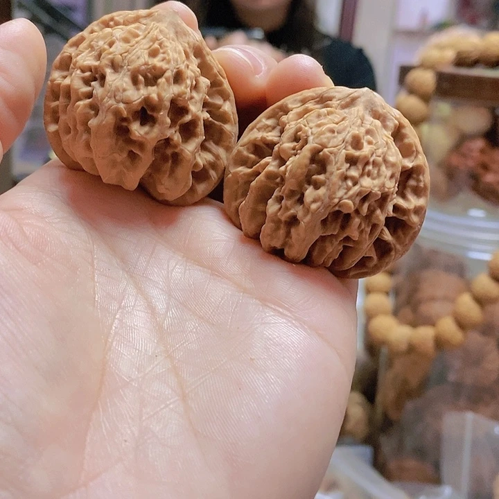 【闪购商品】文玩核桃把件41.5霞云岭
