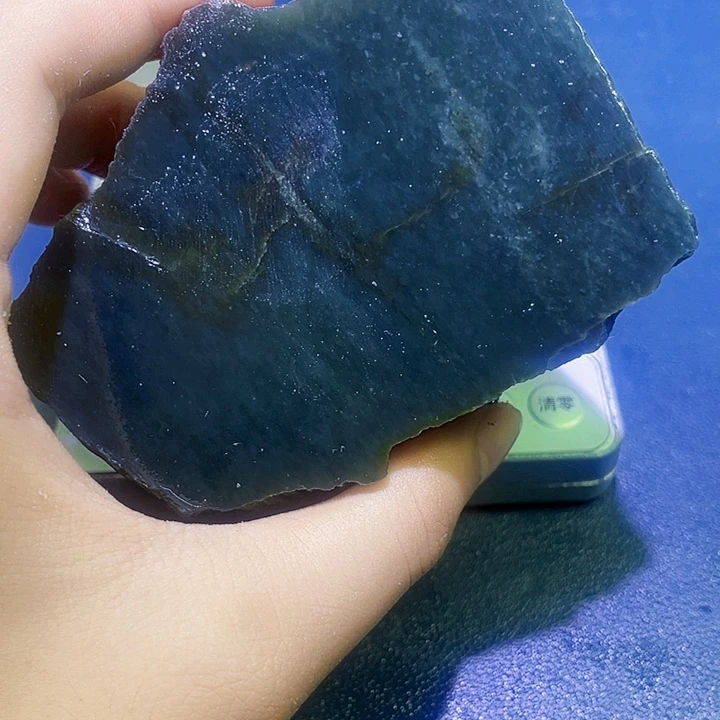 未镶嵌和田玉（糖玉）珠宝半成品